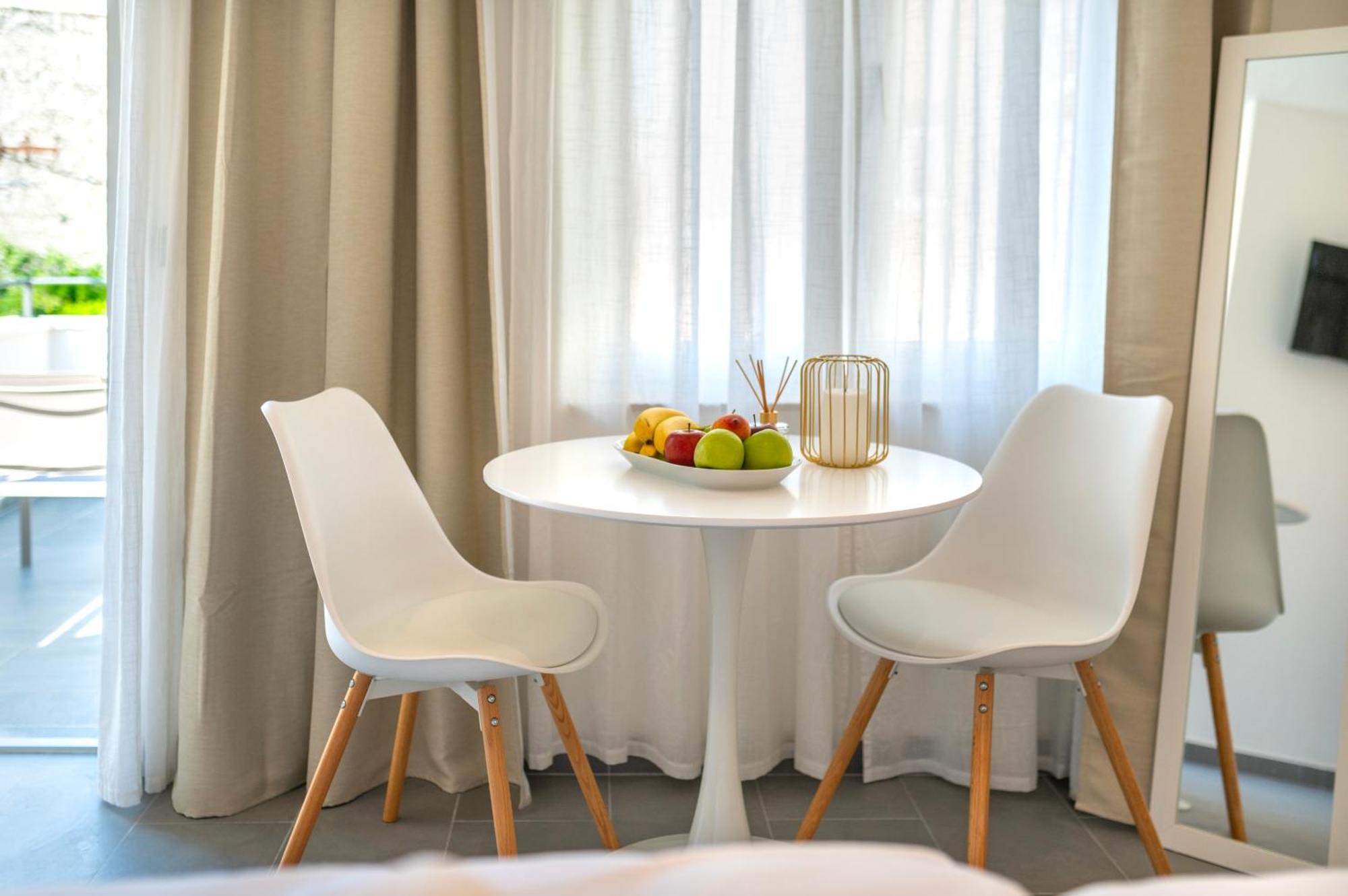 City Break Studio Apartments Šibenik Exteriör bild